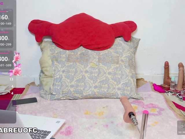 Geozinhaa's BongaCams show and profile