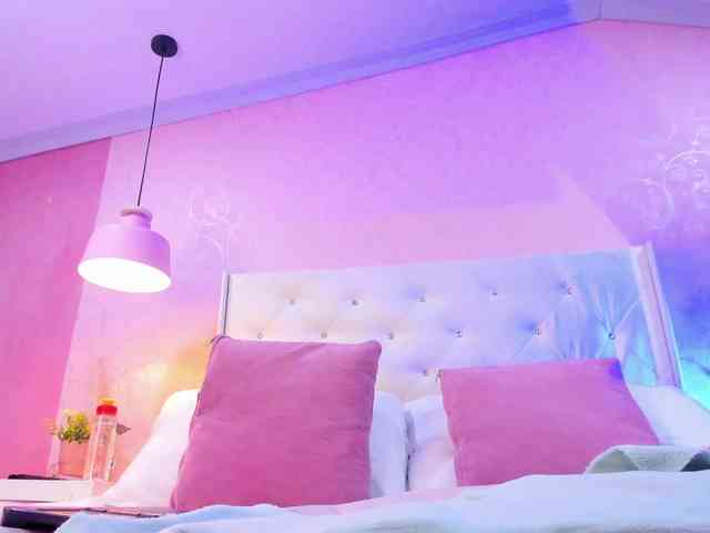 BossDominator Live Webcam on BongaCams