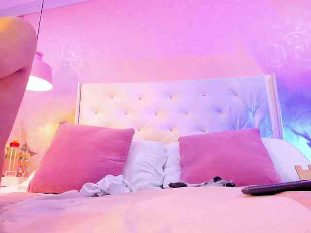 BossDominator Live Webcam on BongaCams