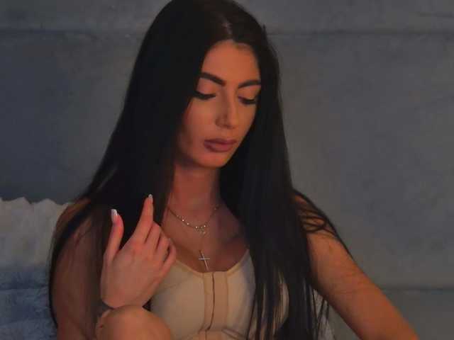 MadisonKroft's BongaCams show and profile