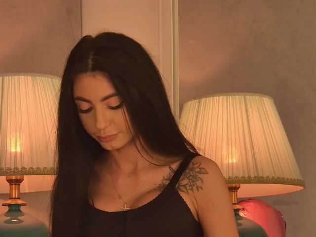 MadisonKroft's BongaCams show and profile