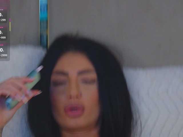 MadisonKroft's BongaCams show and profile