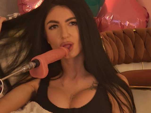 MadisonKroft's BongaCams show and profile