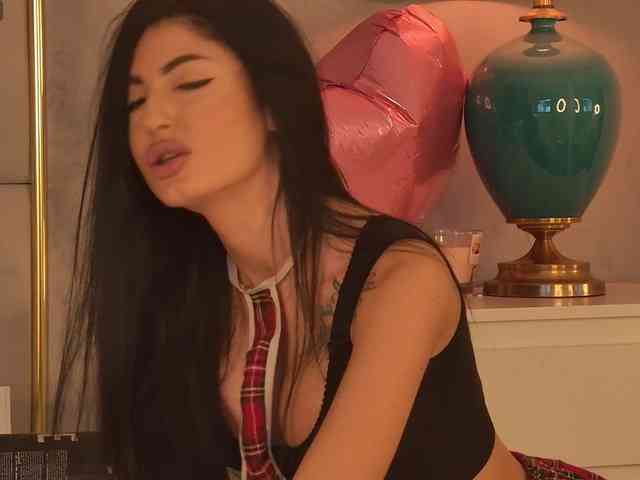 MadisonKroft MadisonKroft