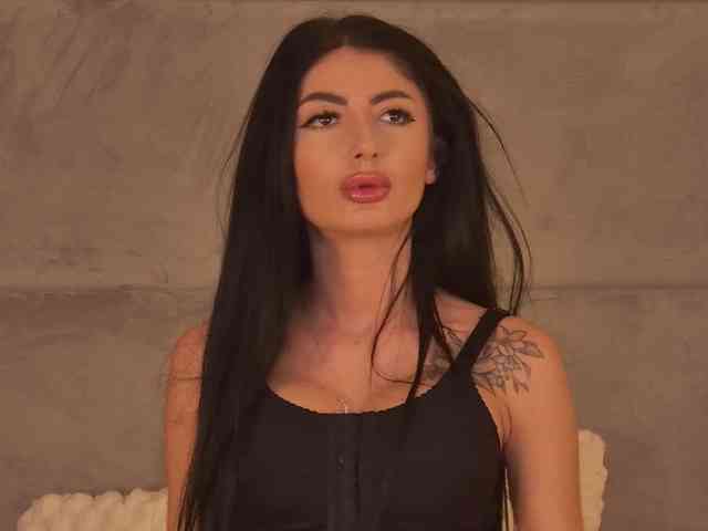 MadisonKroft MadisonKroft