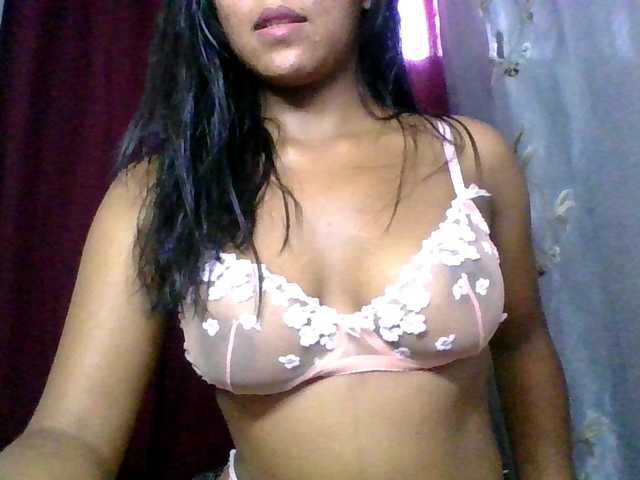 MariahRK's BongaCams show and profile