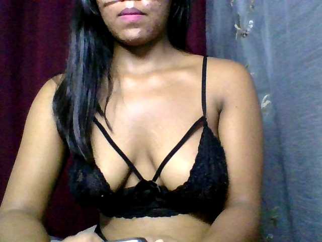 MariahRK's BongaCams show and profile