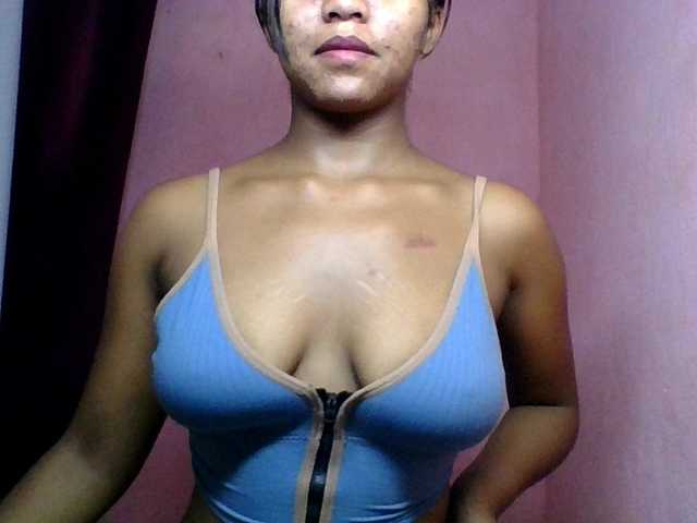 MariahRK's BongaCams show and profile