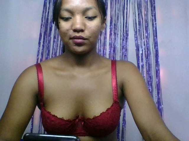 MariahRK, une amatrice française avec qui discuter et avoir du sexe