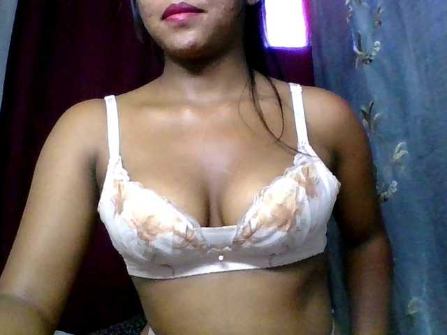 MariahRK's BongaCams show and profile