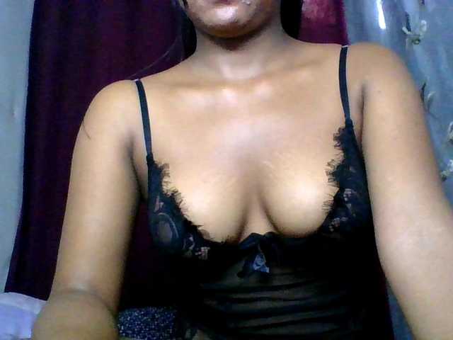 MariahRK's BongaCams show and profile