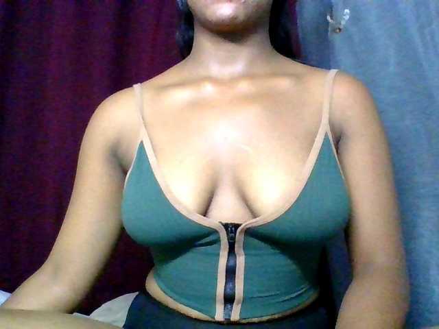 MariahRK's BongaCams show and profile