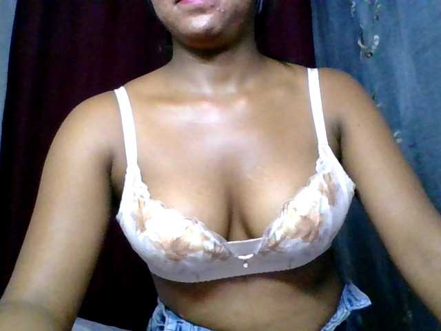 MariahRK's BongaCams show and profile