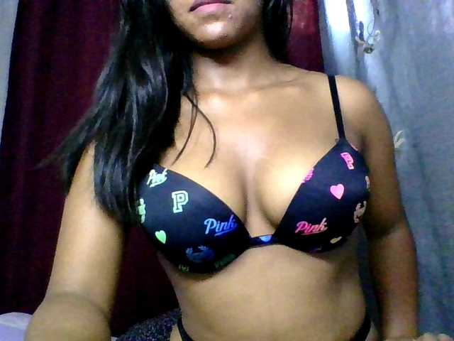 MariahRK's BongaCams show and profile