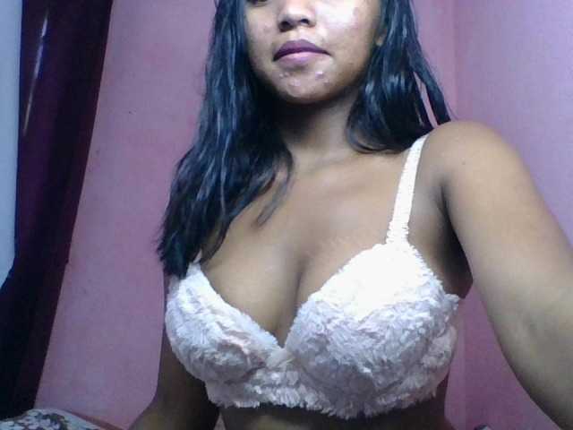 MariahRK's BongaCams show and profile