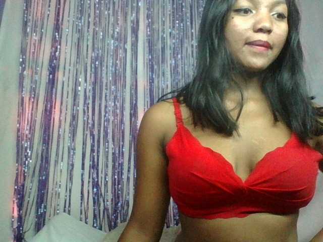 MariahRK webcam