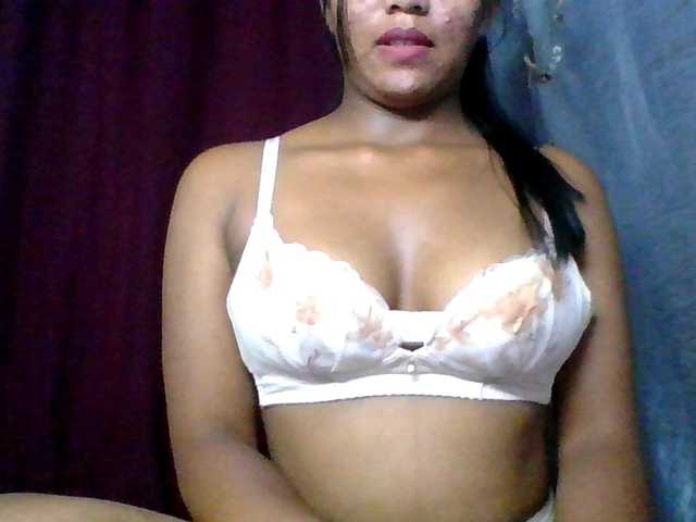 MariahRK's BongaCams show and profile