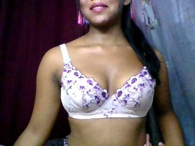 MariahRK's BongaCams show and profile