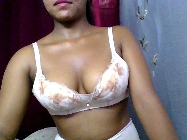 MariahRK's BongaCams show and profile