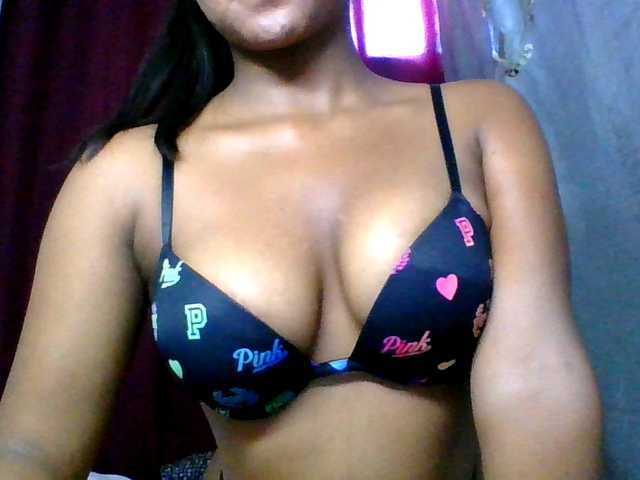 MariahRK's BongaCams show and profile