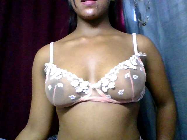 MariahRK's BongaCams show and profile