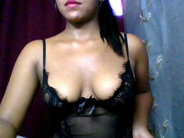 MariahRK's BongaCams show and profile