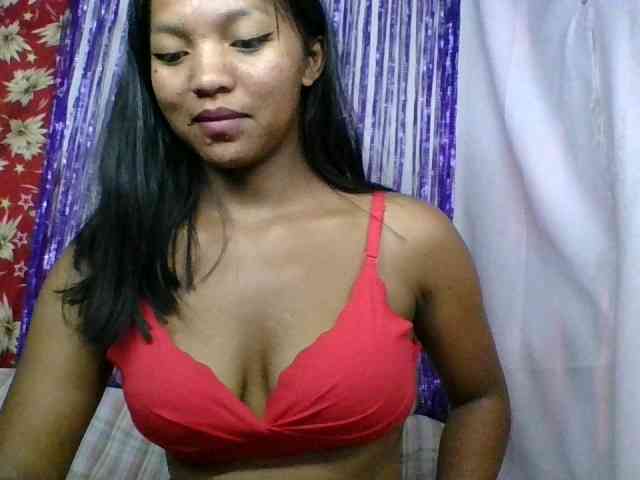 MariahRK webcam
