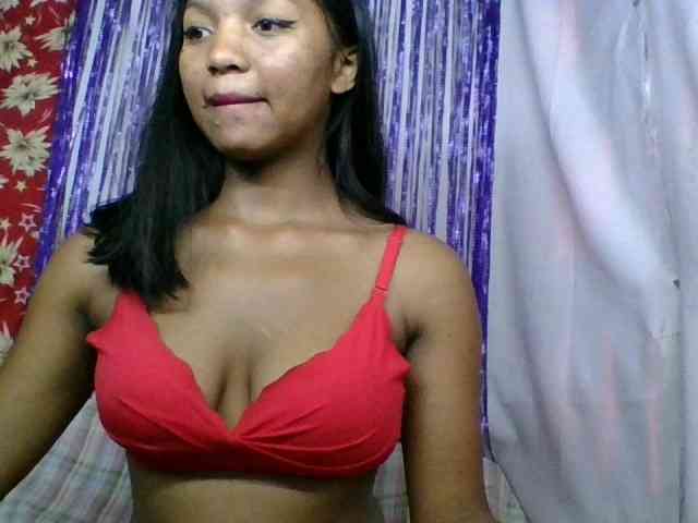 MariahRK webcam
