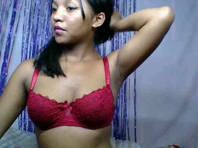 MariahRK webcam