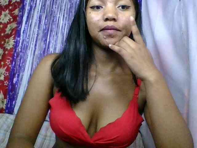 MariahRK webcam