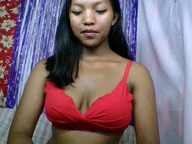 MariahRK webcam