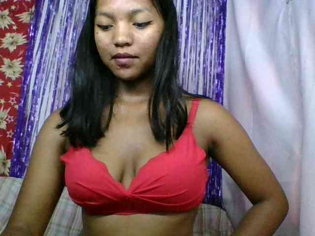 MariahRK webcam