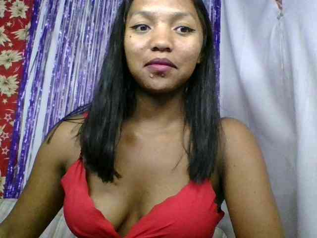 MariahRK webcam