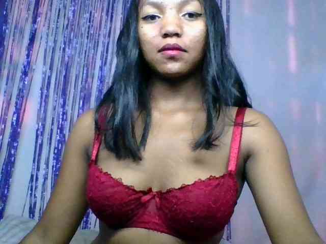 MariahRK webcam