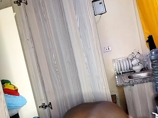 SoniaBella Porn Show