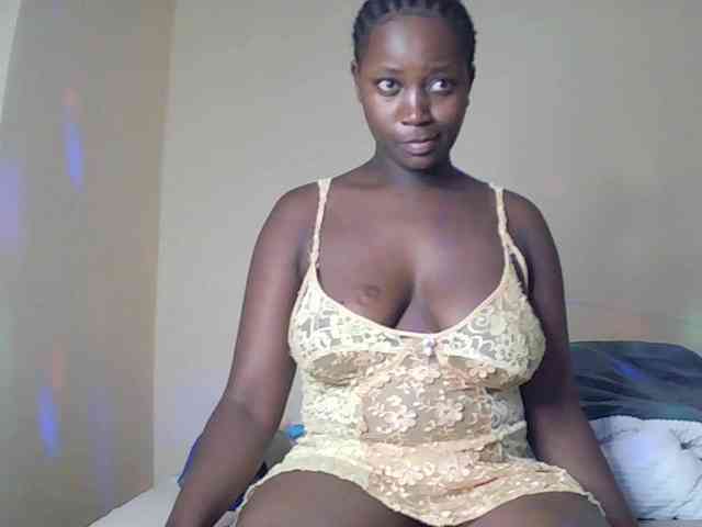 SoniaBella webcam