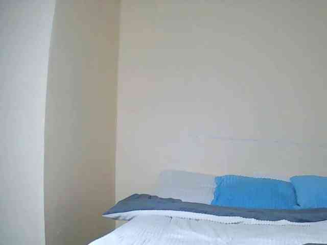 SoniaBella webcam