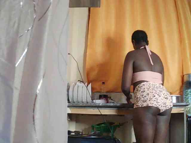 SoniaBella webcam