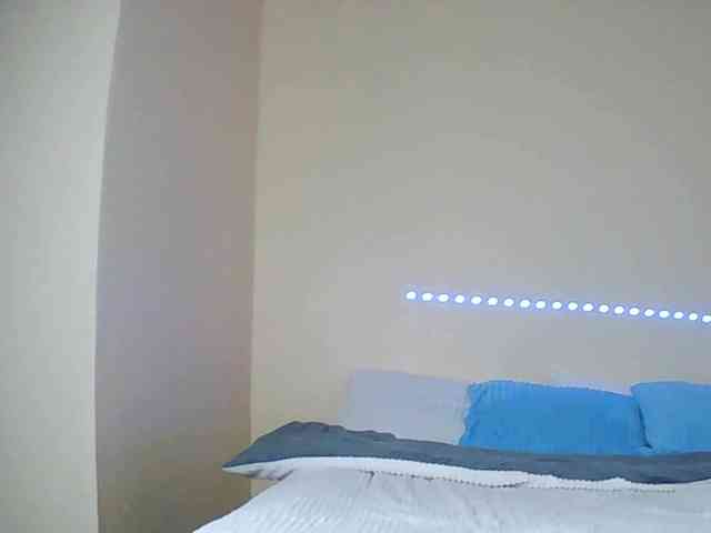 SoniaBella webcam