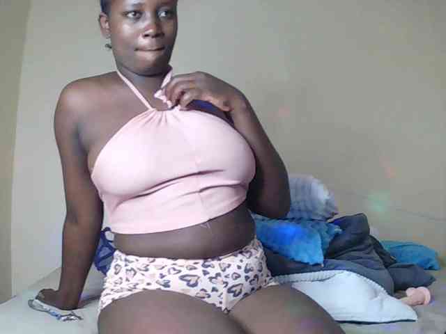 SoniaBella webcam