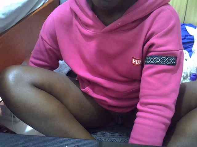 Ebonydora webcam