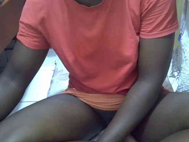 Ebonydora webcam
