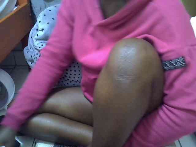 Ebonydora webcam