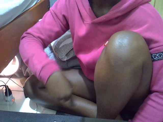Ebonydora webcam