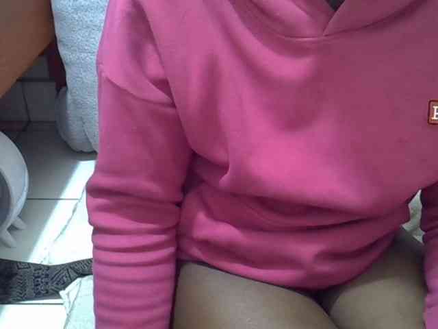 Ebonydora webcam