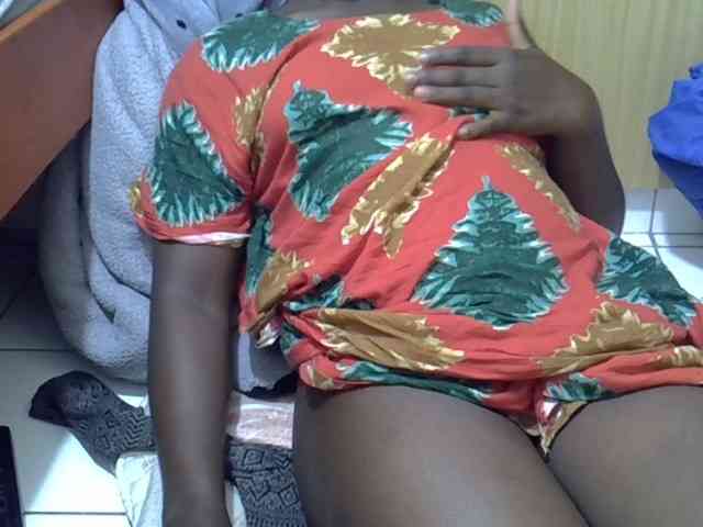 Ebonydora webcam