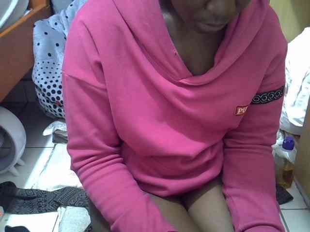 Ebonydora webcam