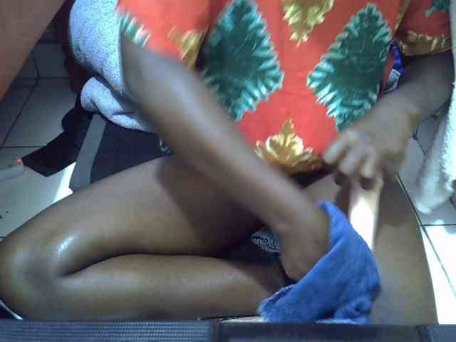 Ebonydora webcam