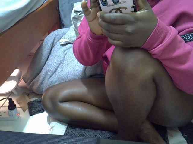 Ebonydora webcam
