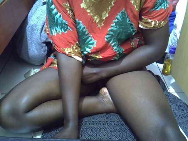 Ebonydora webcam